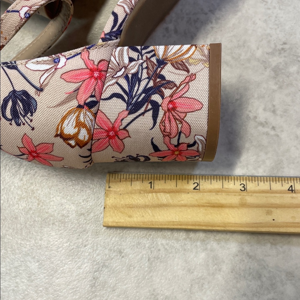 Serra Floral Block Heel Sandals Memory Foam Ankle Strap Heel Size 7 - Picture 8 of 9